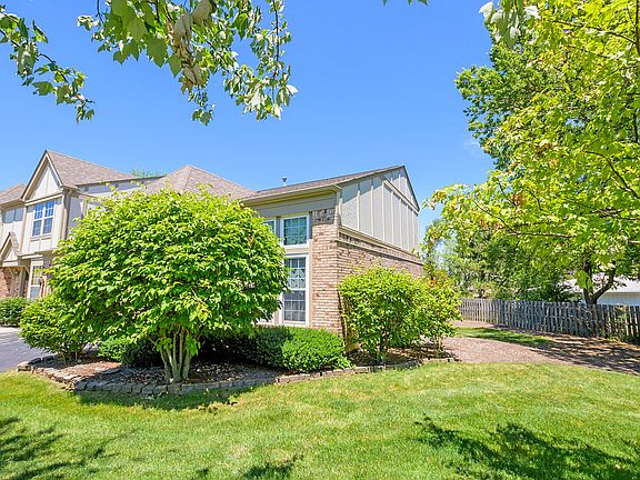4th image of 9082 Carlisle Ln