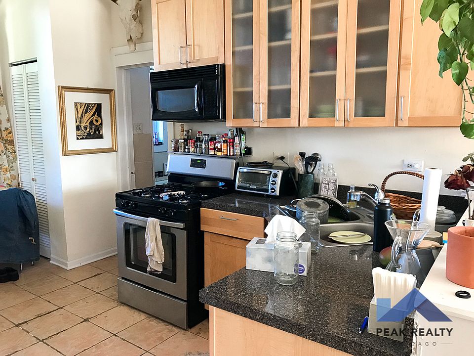 1st image of 2940 W Augusta Blvd #2942-2