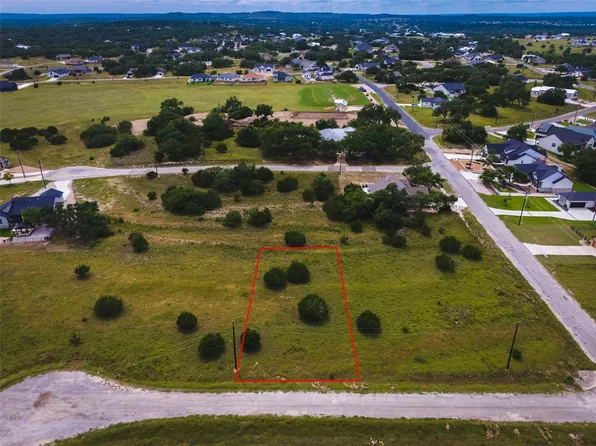 102 Serapia Garza St, Blanco, TX 78606