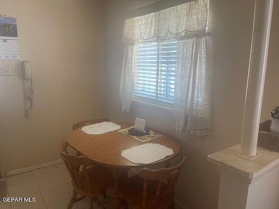 5th image of 3631 Taylor Ave