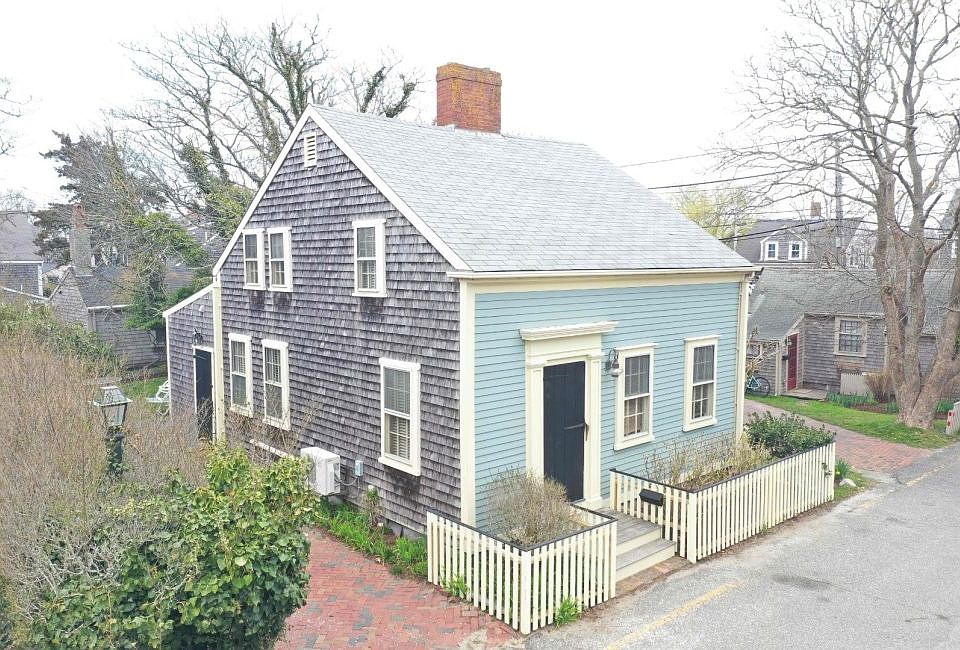 1st image of 1 Beaver St