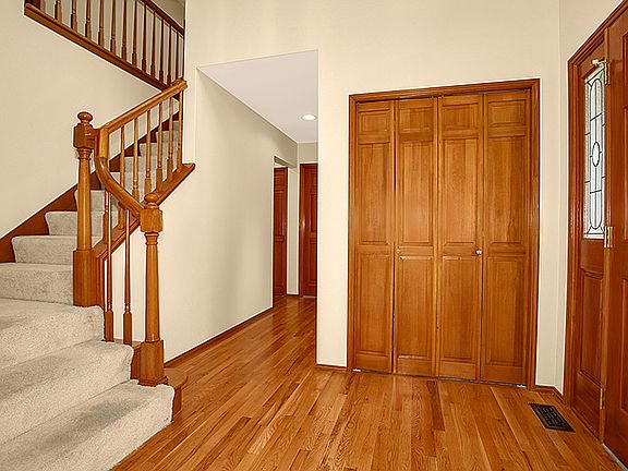 3rd image of 2218 234th Ave NE