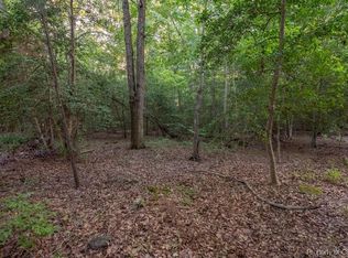 6610 Richneck Rd, Hayes, VA 23072