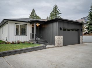 2244 Valleyview Dr, Kamloops, BC V2C4C1