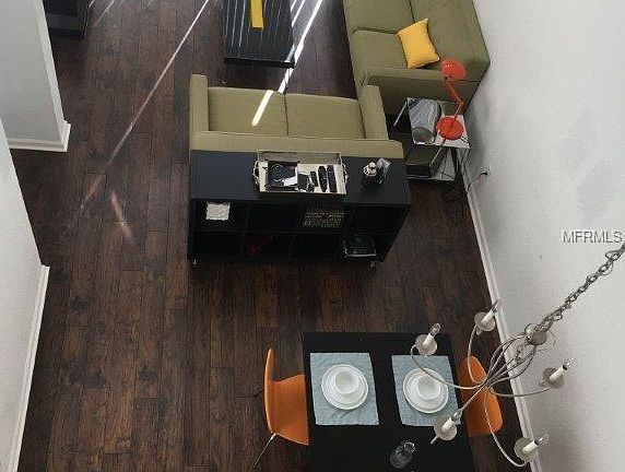 living/dining combo