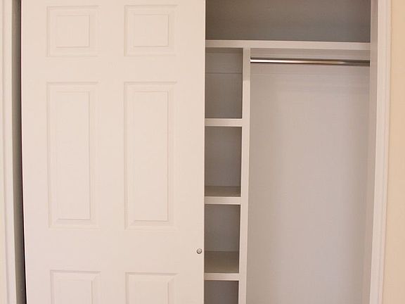 3rd image of 243 E 83rd St APT 3D
