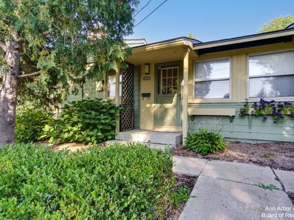 3435 Richard St, Ann Arbor, MI 48104