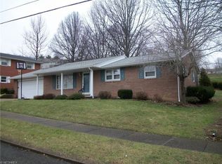 211 High St, Dover, OH