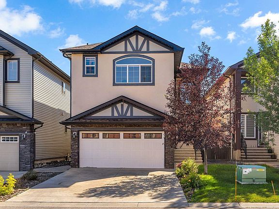 2nd image of 129 Saddlelake Grv NE