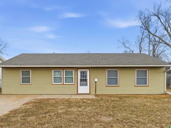 3109 Surfwood Dr, Carter Lake, IA 51510