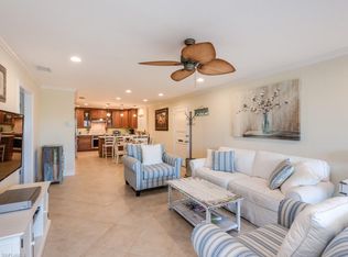 227 3rd Ave S, Naples, FL 34102