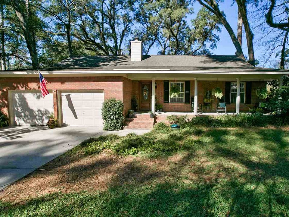 1st image of 1110 Wisteria Dr