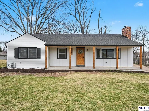 1384 Wilbur St, Blair, NE 68008