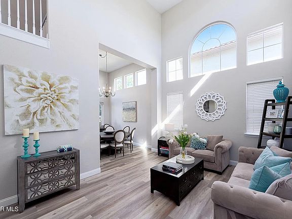 3rd image of 3625 El Encanto Dr