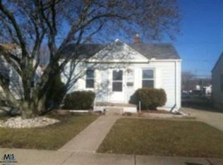 23129 Doremus St, Saint Clair Shores, MI 48080