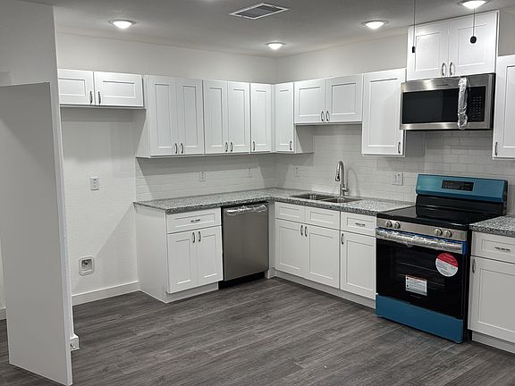 2nd image of 7125 Bywood St