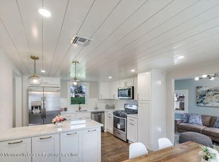 17 Clinton St, Freehold, NJ 07728