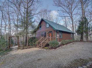 1016 Sunrise Valley Rd, Blue Ridge, GA 30513
