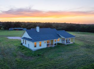 498 N County Line Rd, Elgin, TX 78621