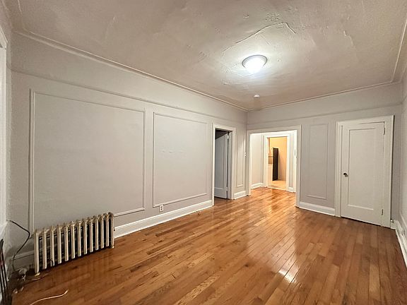 4th image of 123 Roosevelt Ave #12E