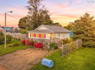 40 Walton St, Pugwash, NS B0K 1L0