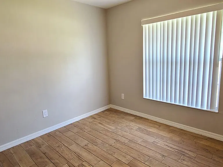 816 Brimfield Ct — Photo 26