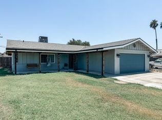 70 Linda Ln, Lemoore, CA 93245