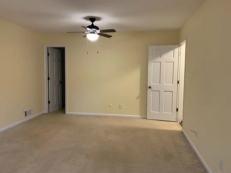 200 Rollingwood Dr — Photo 23