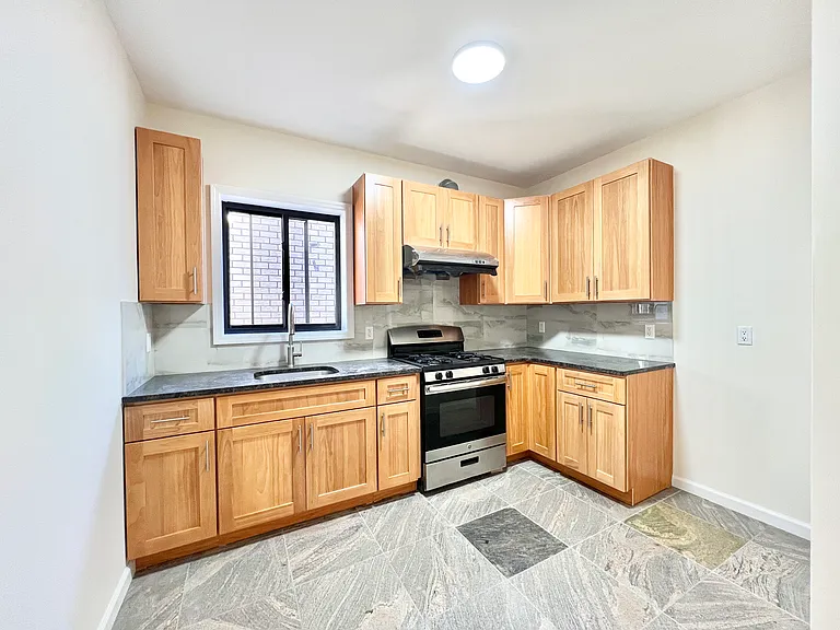 2238 Benson Ave #2 — Photo 9