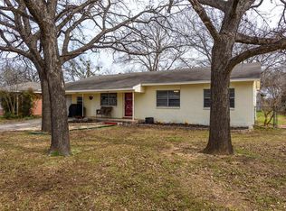 1418 Rice Ave, Gainesville, TX 76240