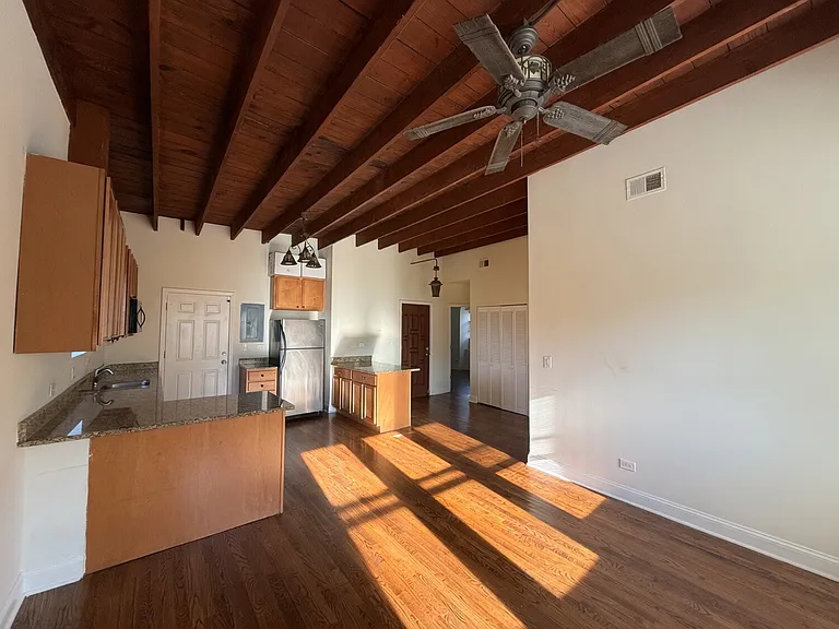 5659 N Spaulding Ave #3 — Photo 4