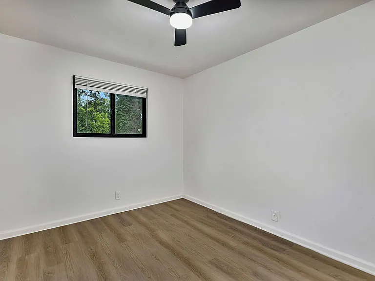 2535 Lysle Ln #5A — Photo 13
