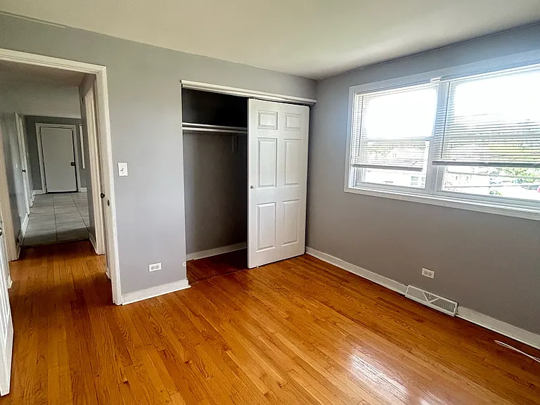 11514 S Elizabeth St #2 — Photo 5