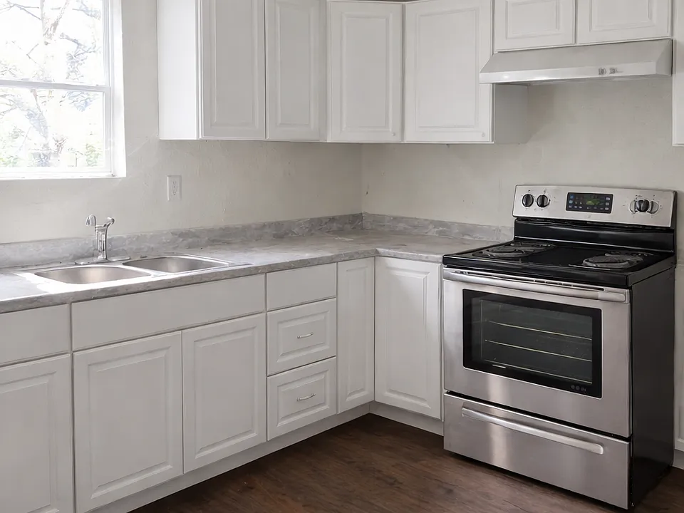 315 S High St #2