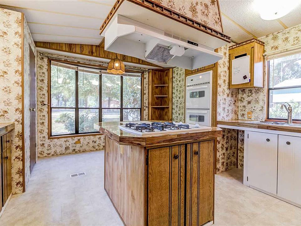 1st image of 3708 A Pompano Dr