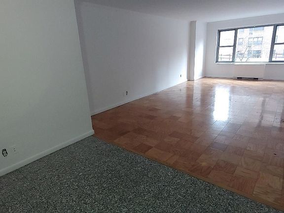 4th image of 245 E 63rd St APT 301