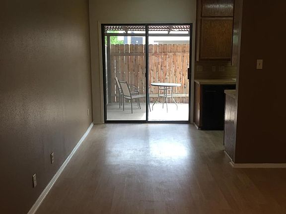 4th image of 8114 Exmoor Dr #A