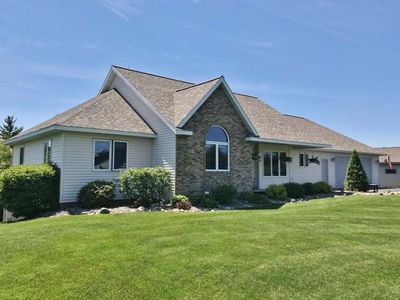 1533 Kings Hill Dr, Tomahawk, WI, 54487