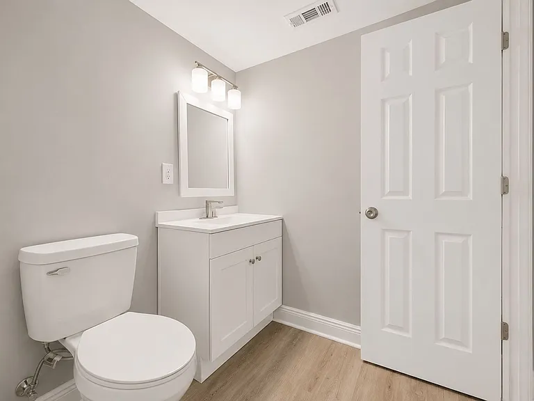 1658 Temple Ave — Photo 14