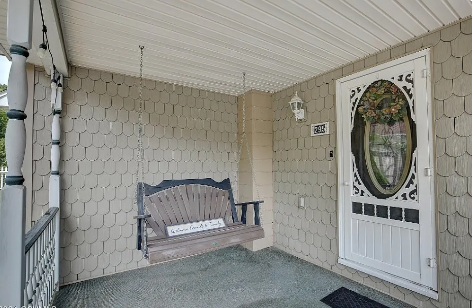 3 bed, 1512 sqft, $1,300 — Photo 4