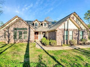 18 Brandenburg Ln, Huntsville, TX 77340