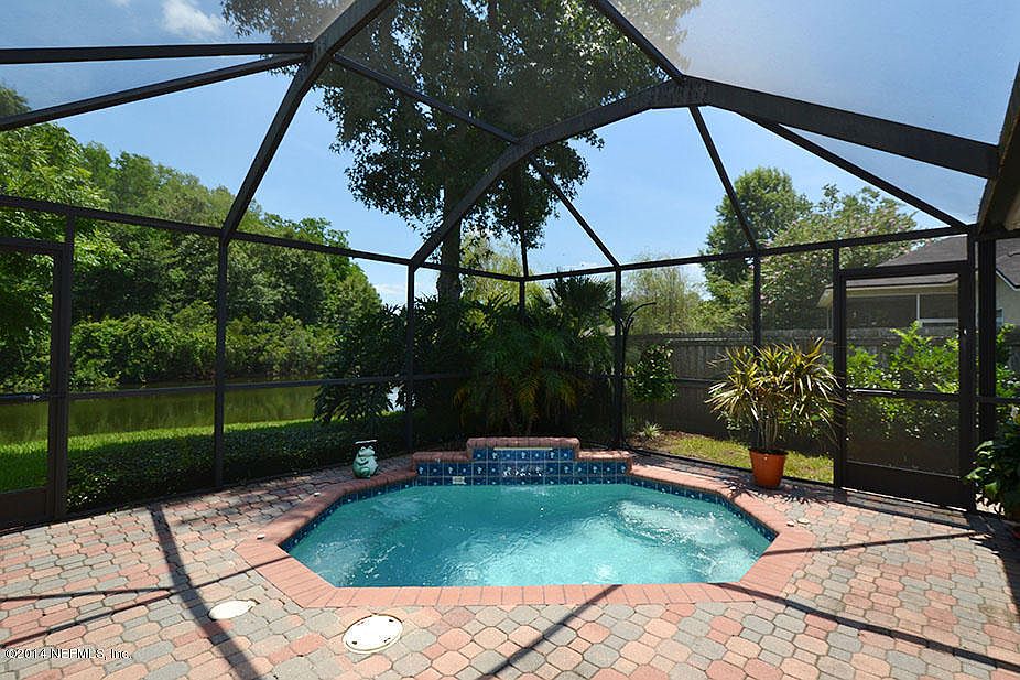 1st image of 12021 W London Lake Dr