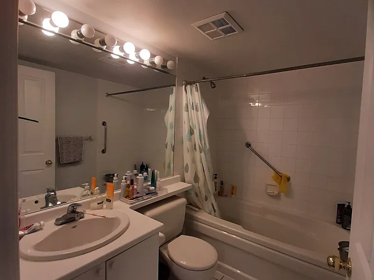 28 Hollywood Ave #607 — Photo 15