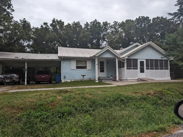 1116 Lake Maurer Rd, Excelsior Springs, MO 64024