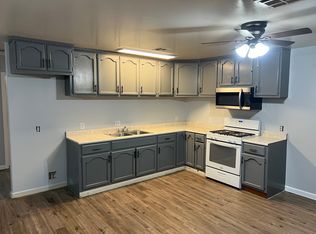 432 S Real Rd APT B, Bakersfield, CA 93309