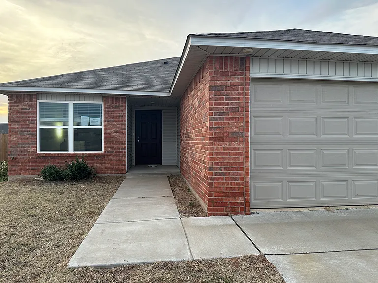 1029 S Blackjack Ln — Photo 3