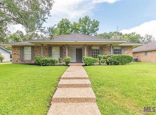 826 N Coventry Dr, Baton Rouge, LA 70808