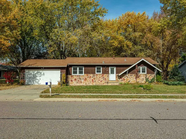 924 Sunfield St, Sun Prairie, WI 53590
