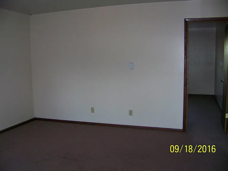 601 James St #6 — Photo 3