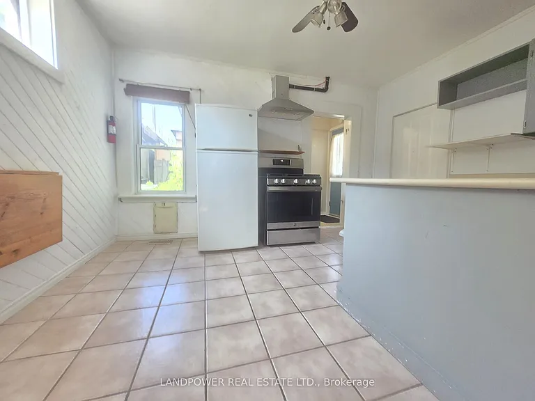 451 Ontario St #MAIN FLOOR — Photo 8